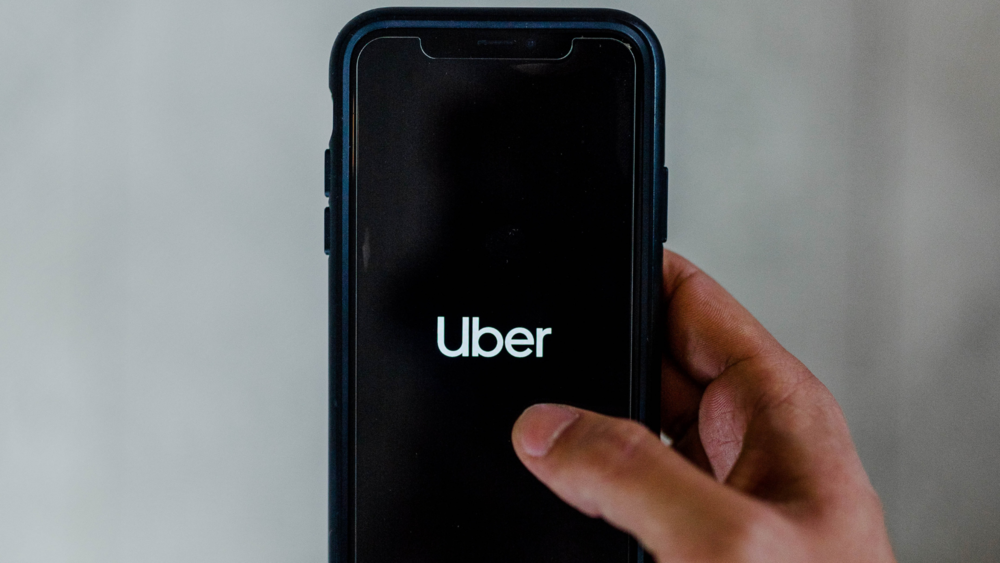 Mateo Valla, Uber